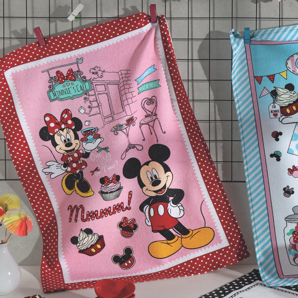 pano copa felpudo estampado dohler mickey e minnie 13 detalhes