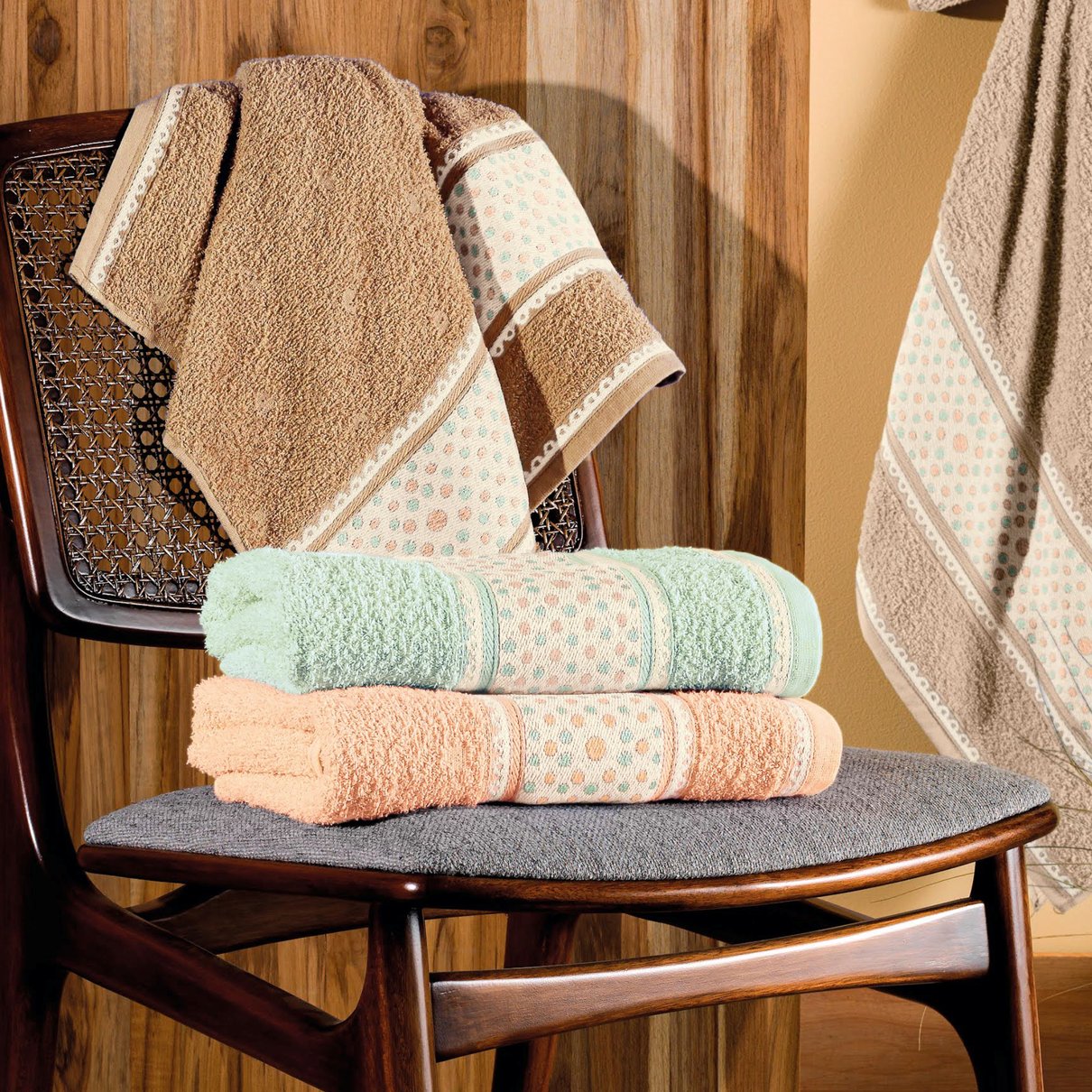 toalha banho rosto felpuda jacquard dianneli poa detalhe