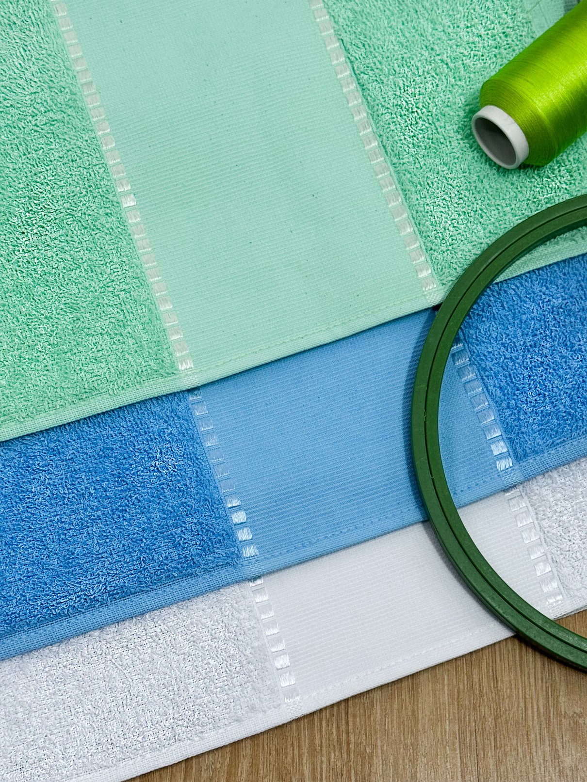 foto detalhe toalha para bordar decoarte